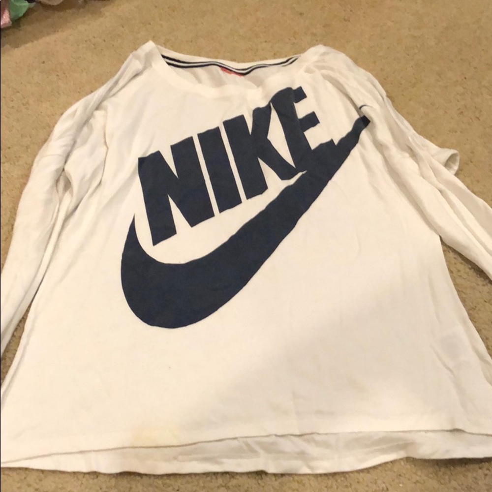 NIKE long sleeve top